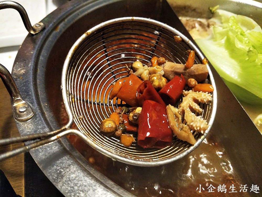 府中站美食｜全台唯一溫體牛吃到飽 溫體牛肉火鍋-京宴屋 近板橋捷運府中站