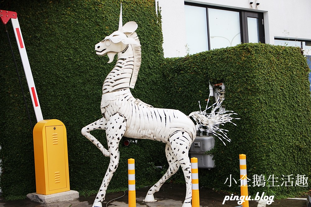 台中逢甲住宿｜悅河精品旅館：溜滑梯、私人沙坑、賽車球池、蒸氣室、SPA浴缸 比飯店還享受