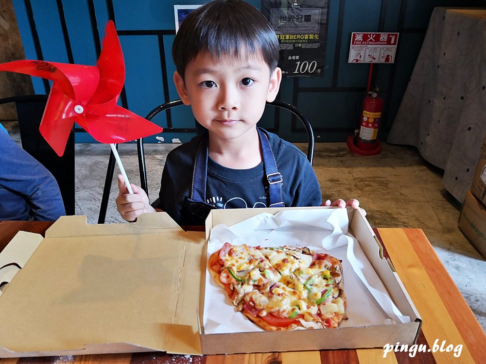 那間披薩LA PIZZA｜親子一起做披薩 充滿樂趣的PIZZA體驗 現做現吃好幸福~