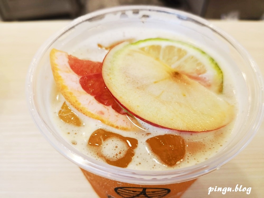 台北手搖飲推薦｜春紀本家上Chun Ji Sugar各式黑糖鮮奶飲品專賣店 當手炒黑糖遇上嘉明鮮乳