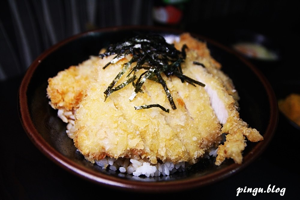 彰化美食｜川牛木石亭 X 川牛ろぐ亭 超大份量的平價丼飯 邪惡的深夜食堂 外送平台直接送到家