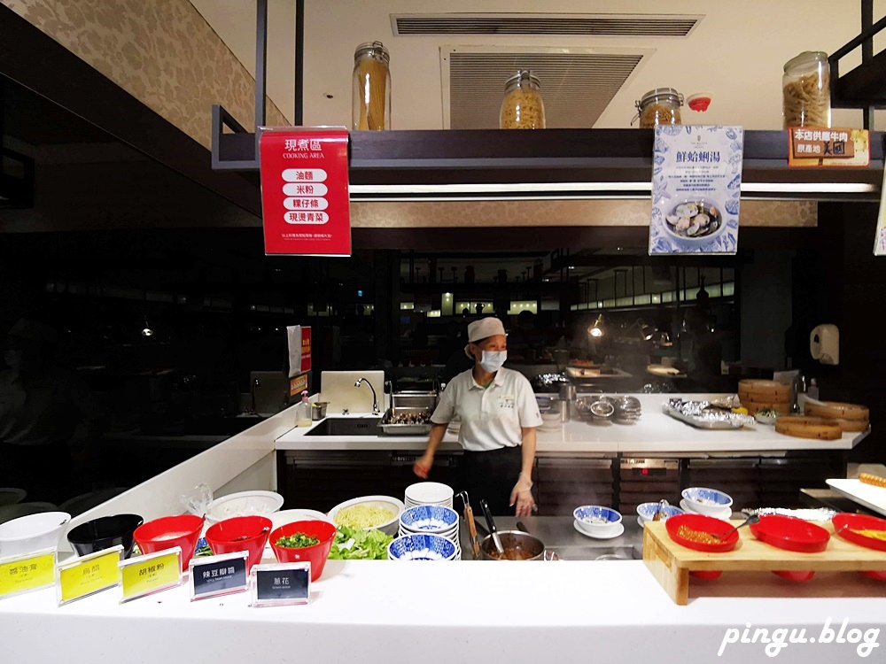 宜蘭美食｜宜蘭悅川酒店羅琳西餐廳自助百匯吃到飽 爐烤牛排/烤鴨/紅白酒啤酒無限暢飲 六歲以下免費