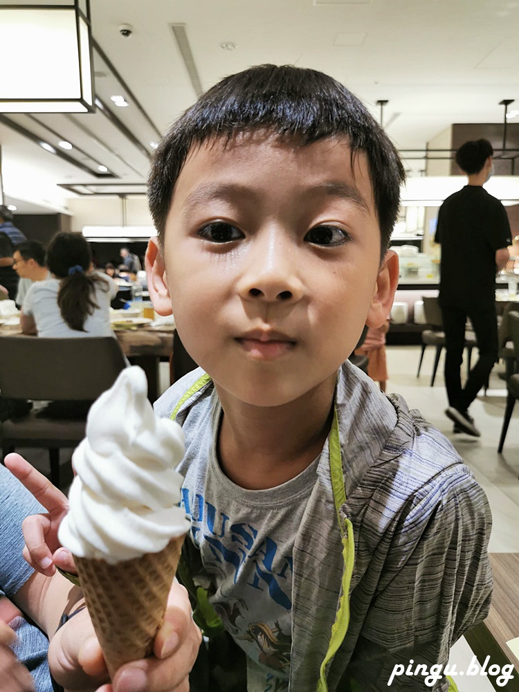 宜蘭美食｜宜蘭悅川酒店羅琳西餐廳自助百匯吃到飽 爐烤牛排/烤鴨/紅白酒啤酒無限暢飲 六歲以下免費