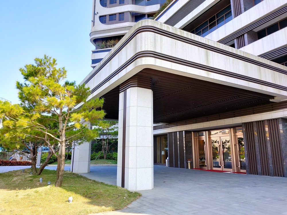 宜蘭羅東住宿｜村却國際溫泉酒店 奈米牛奶浴羅東飯店泡湯 百萬夜景一次滿足