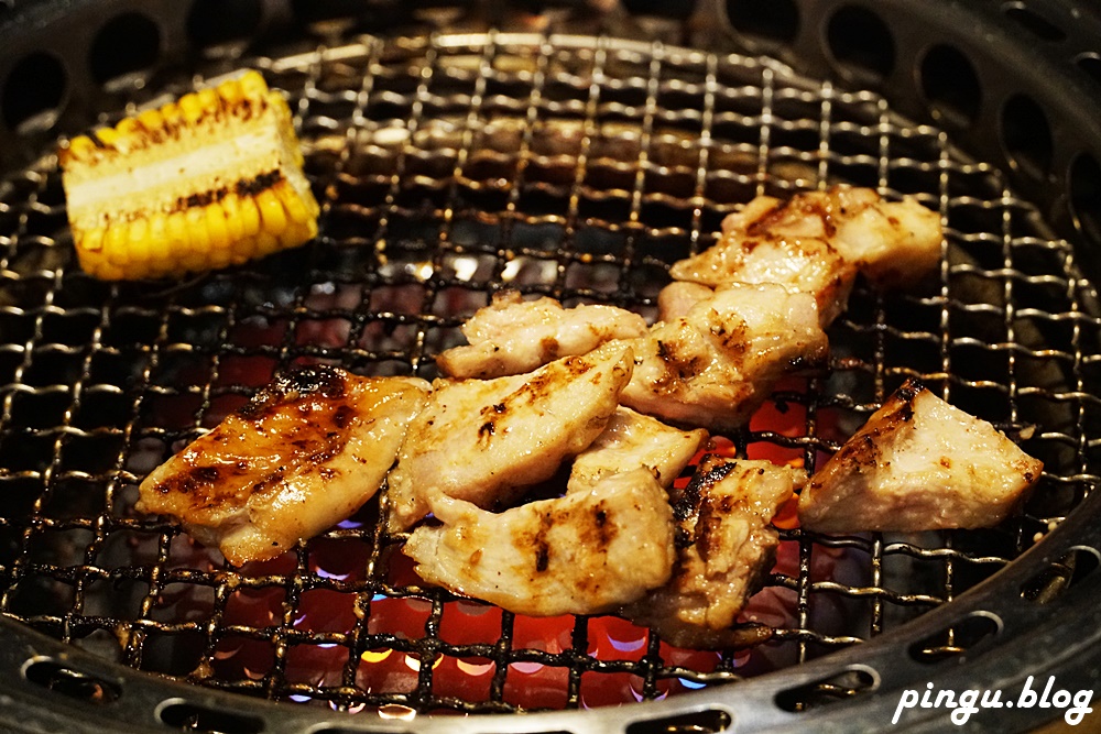 台中美食｜龍門燒肉 特色貨櫃屋享用日本A5和牛 海底三千呎