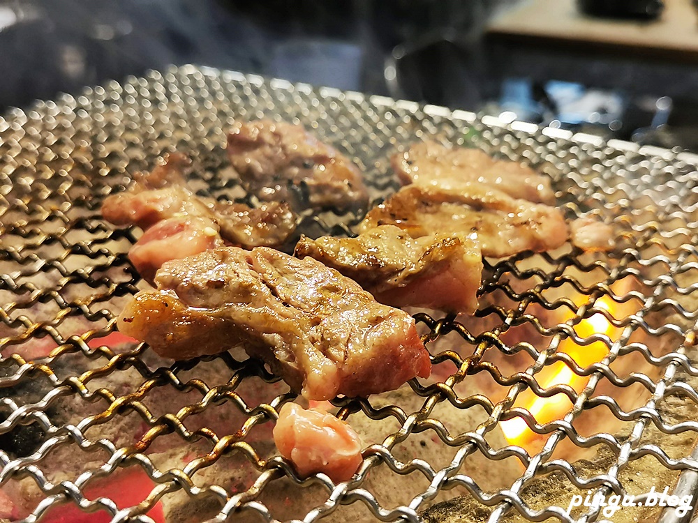 台北東區美食｜燒肉殿499元起70道料理吃到飽 和牛、牛舌、龍蝦、海陸雙霸吃到飽 699元起酒飲無限暢飲