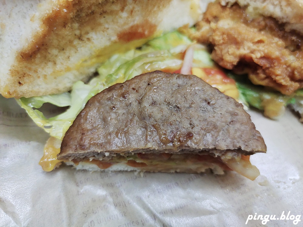 彰化員林｜博格星Burger Planet 美式主題餐廳 貓咪也愛吃大漢堡～愛貓者請進唷