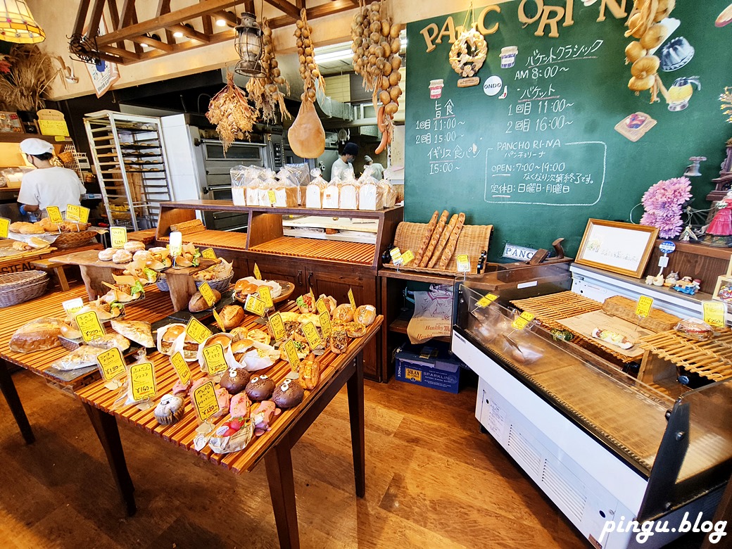 沖繩美食｜PANCHORI-NA麵包店 名護鄉村風平價麵包 可愛宮崎駿造型麵包