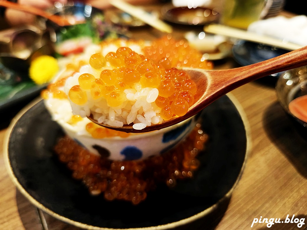 沖繩美食｜蝦夷前壽司 鮭魚卵蓋飯 沖繩國際通屋台村必吃美食