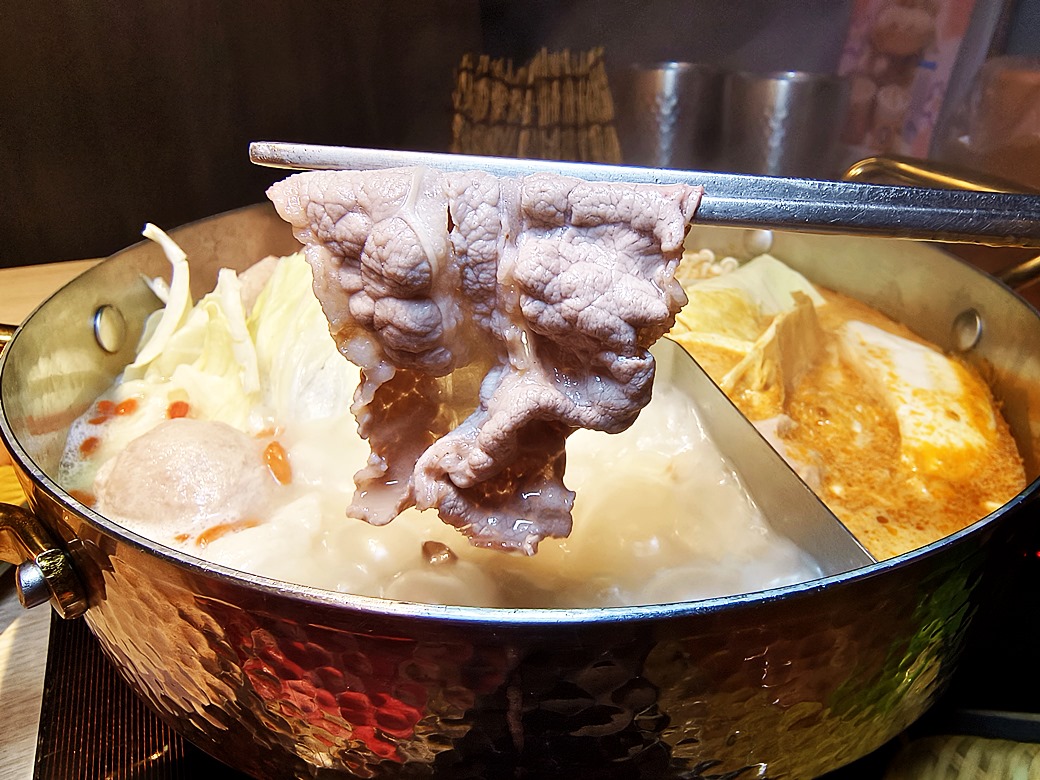 鍋泰暖｜員林最強泰式鍋物 火鍋控必朝聖 叻沙、肉骨茶湯底超濃郁 還有爆漿蝦球等你來試！