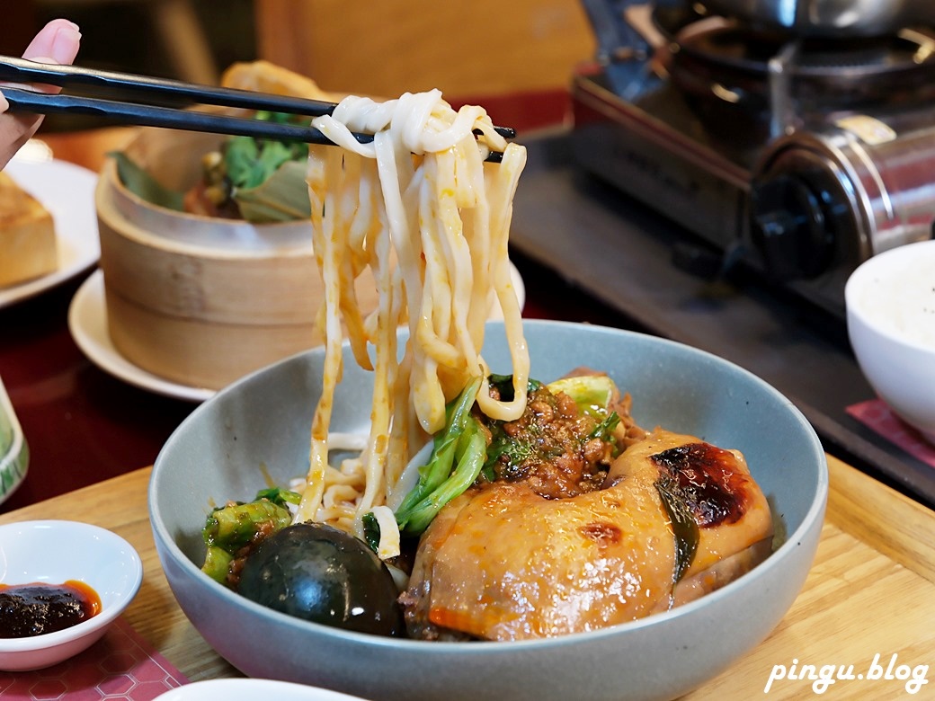 台中有春茶館大墩店｜復古潮流的新式茶館 銅板點心及古早味餐點 超適合三五好友聊天聚會