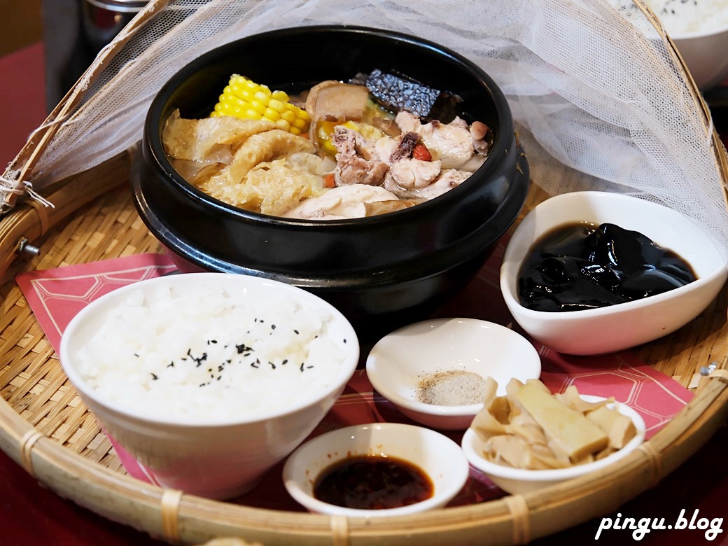 台中有春茶館大墩店｜復古潮流的新式茶館 銅板點心及古早味餐點 超適合三五好友聊天聚會