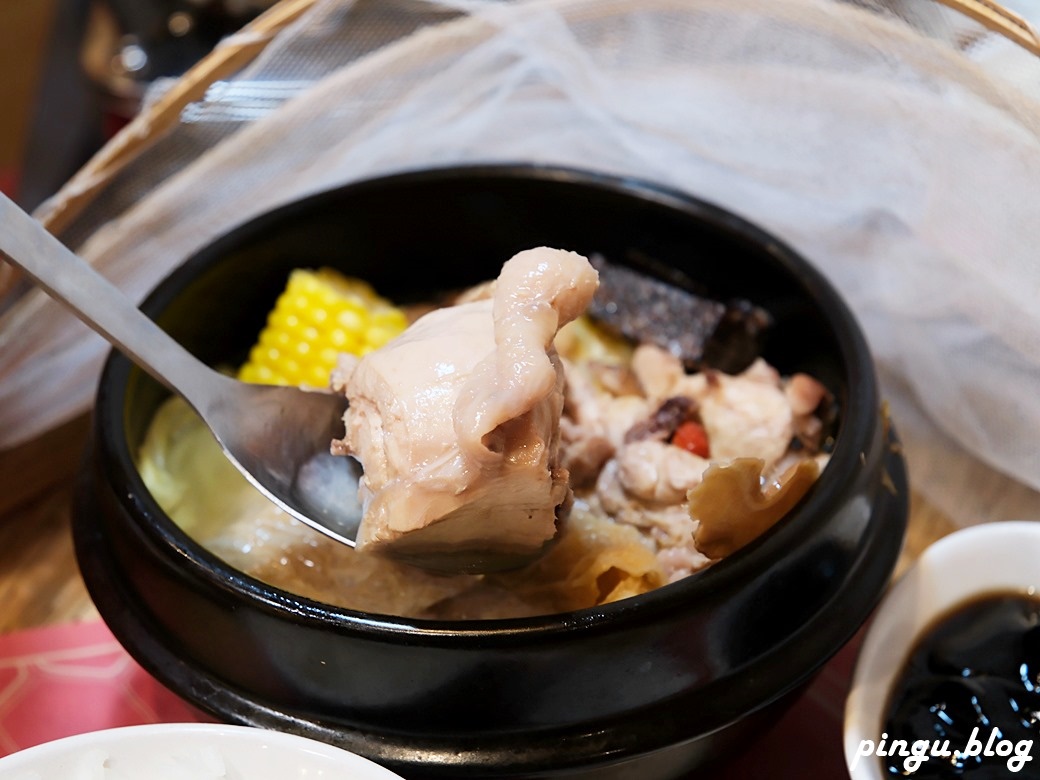 台中有春茶館大墩店｜復古潮流的新式茶館 銅板點心及古早味餐點 超適合三五好友聊天聚會