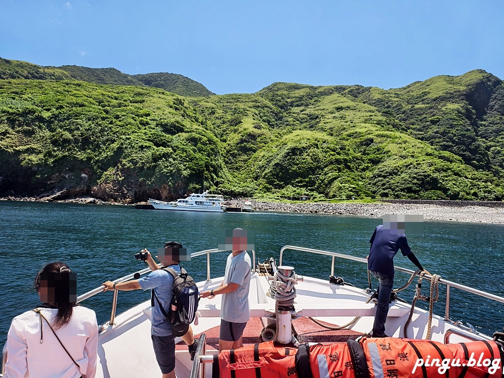 宜蘭賞鯨龜山島半日遊｜海豚共舞 環繞龜山島 登島探秘 三合一的海上奇幻旅程