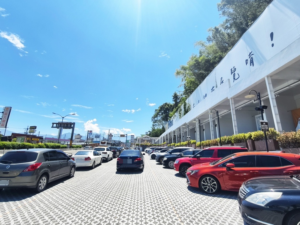 日月町複合商場|南投埔里全新純白生活聚落,書香、咖啡、餐車美食地圖 日月町複合商場|南投埔里全新純白生活聚落,書香、咖啡、餐車美食地圖