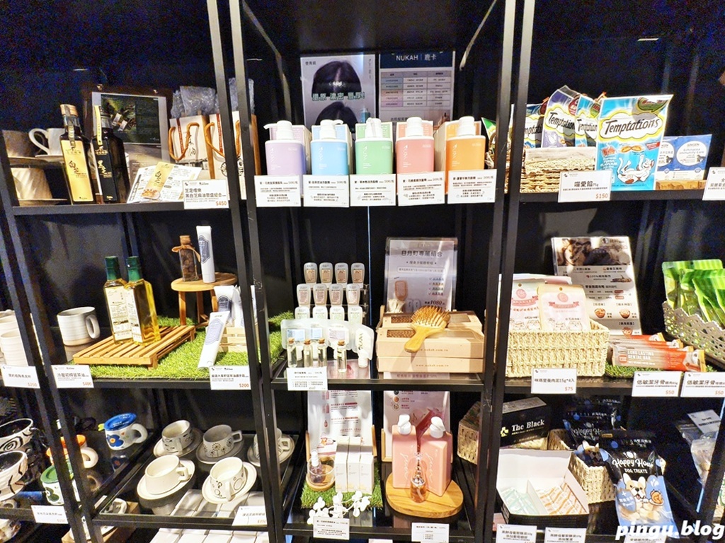 日月町複合商場|南投埔里全新純白生活聚落,書香、咖啡、餐車美食地圖 日月町複合商場|南投埔里全新純白生活聚落,書香、咖啡、餐車美食地圖