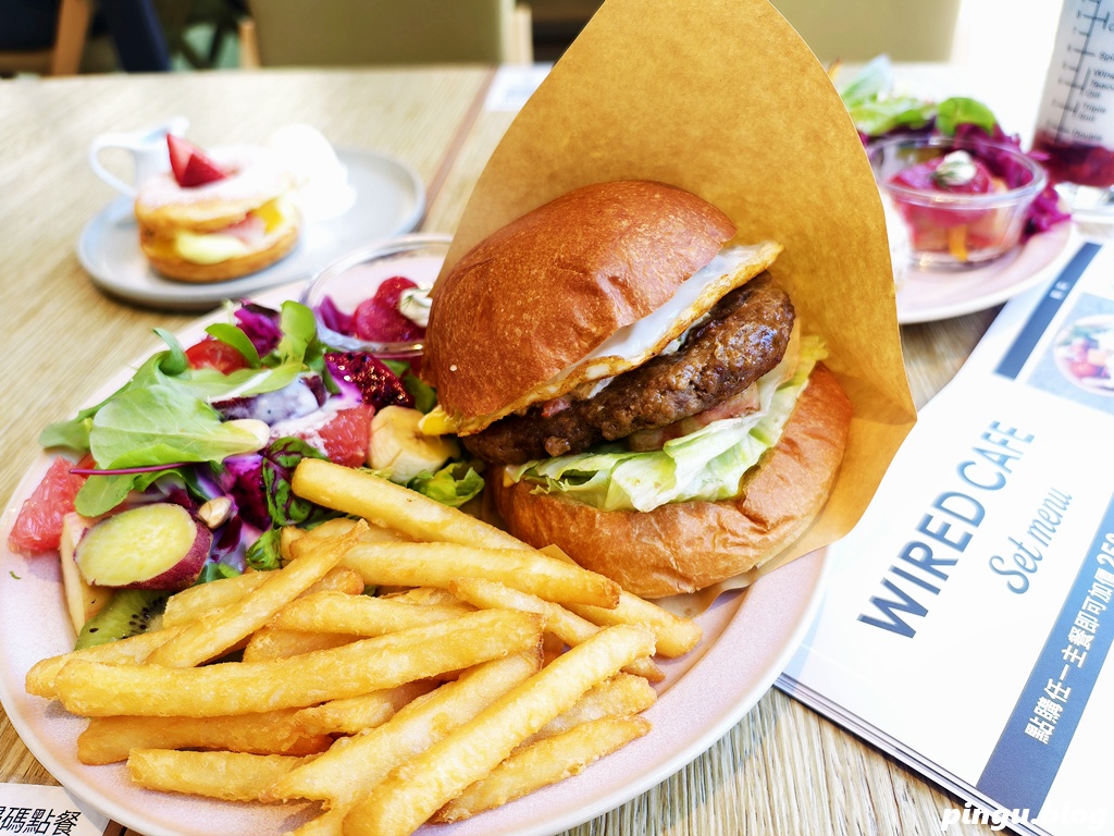 日月町複合商場|南投埔里全新純白生活聚落,書香、咖啡、餐車美食地圖 日月町複合商場|南投埔里全新純白生活聚落,書香、咖啡、餐車美食地圖