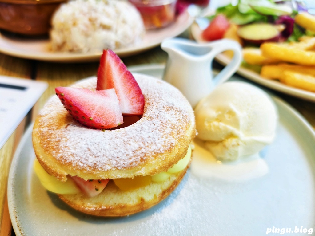 日月町複合商場|南投埔里全新純白生活聚落,書香、咖啡、餐車美食地圖 日月町複合商場|南投埔里全新純白生活聚落,書香、咖啡、餐車美食地圖