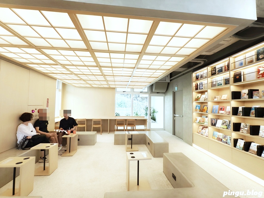 日月町複合商場|南投埔里全新純白生活聚落,書香、咖啡、餐車美食地圖 日月町複合商場|南投埔里全新純白生活聚落,書香、咖啡、餐車美食地圖