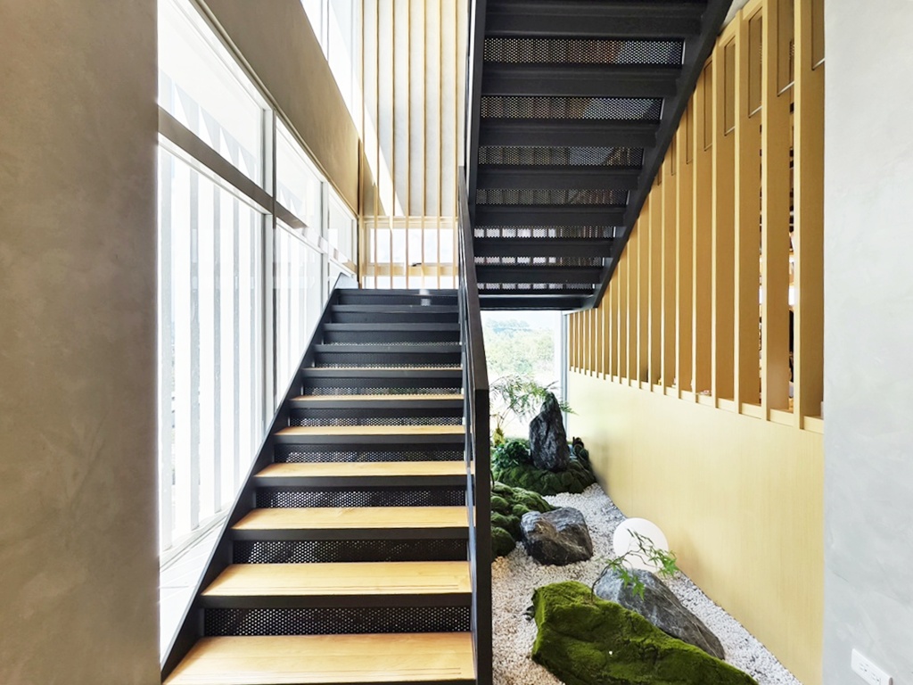 日月町複合商場|南投埔里全新純白生活聚落,書香、咖啡、餐車美食地圖 日月町複合商場|南投埔里全新純白生活聚落,書香、咖啡、餐車美食地圖