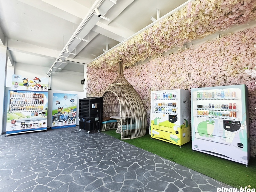 日月町複合商場|南投埔里全新純白生活聚落,書香、咖啡、餐車美食地圖 日月町複合商場|南投埔里全新純白生活聚落,書香、咖啡、餐車美食地圖