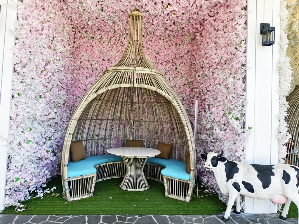 日月町複合商場|南投埔里全新純白生活聚落,書香、咖啡、餐車美食地圖 日月町複合商場|南投埔里全新純白生活聚落,書香、咖啡、餐車美食地圖