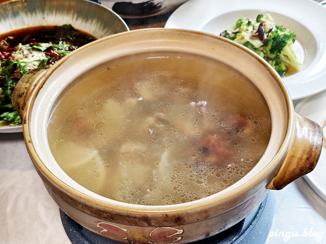 印月餐廳|藝鴨入魂 紅蟳入心 中式海陸饗宴 台中片皮烤鴨首選 印月餐廳|藝鴨入魂 紅蟳入心 中式海陸饗宴 台中片皮烤鴨首選