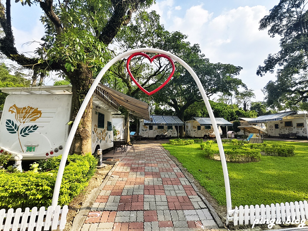 詩情花園渡假村|隱身在嘉義山腳下的夢幻花園露營天堂 詩情花園渡假村|隱身在嘉義山腳下的夢幻花園露營天堂