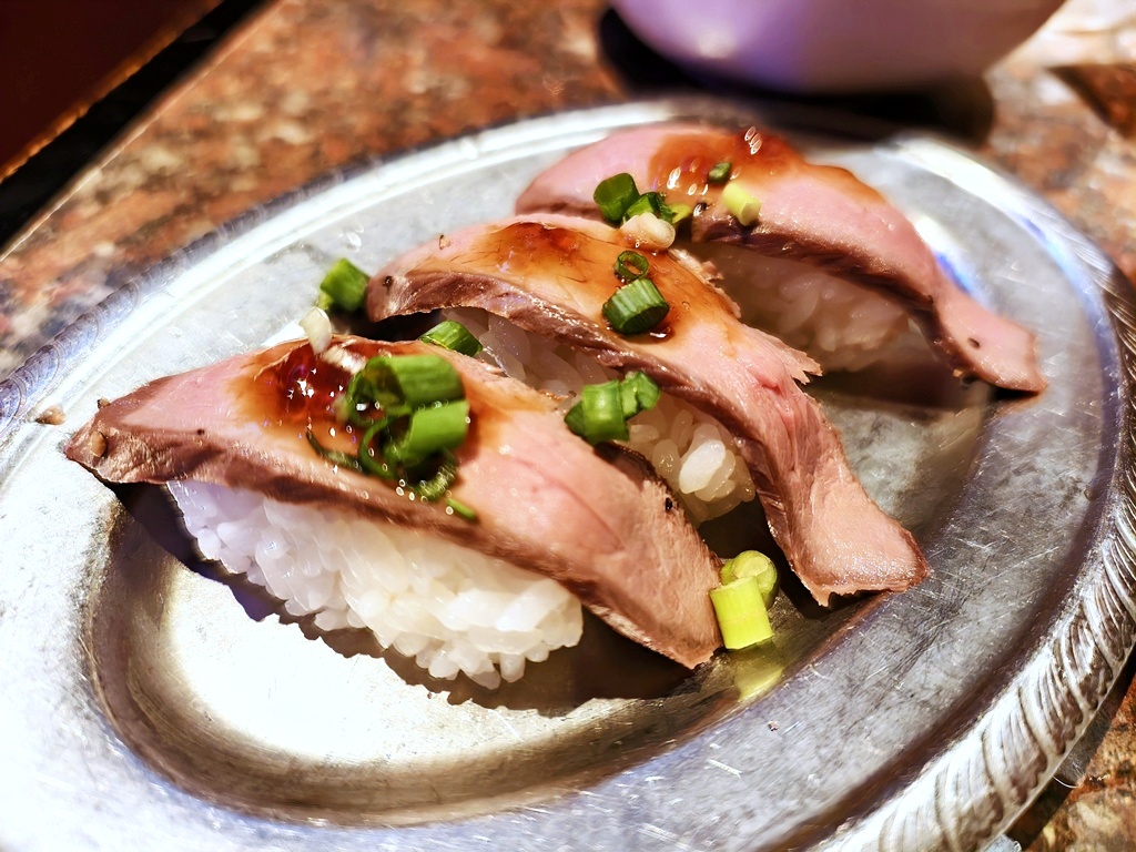 Onisan Kumoji鬼島｜沖繩那霸超狂居酒屋吃到飽 雪蟹、生魚片、酒水通通無限續！