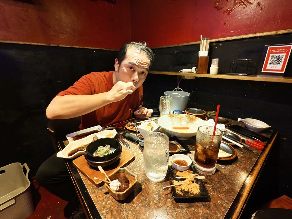 Onisan Kumoji鬼島｜沖繩那霸超狂居酒屋吃到飽 雪蟹、生魚片、酒水通通無限續！