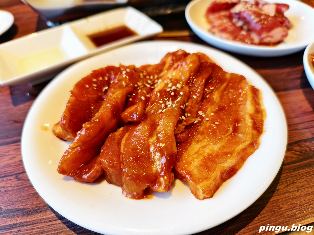 北谷龍燒肉｜沖繩燒肉吃到飽 黑毛和牛/阿古豬一次滿足 距離美國村只要10分鐘