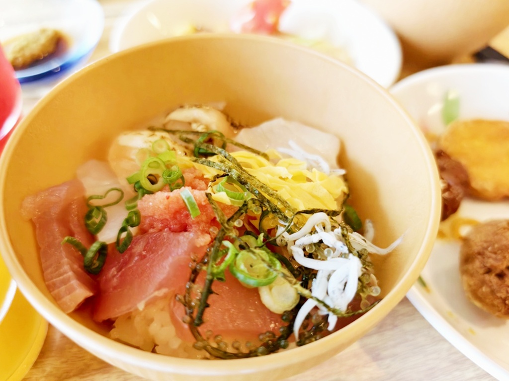 Vessel花苑沖繩飯店｜美國村海景第一排 18歲以下免費入住 早餐豐盛又有海景大浴場太享受～