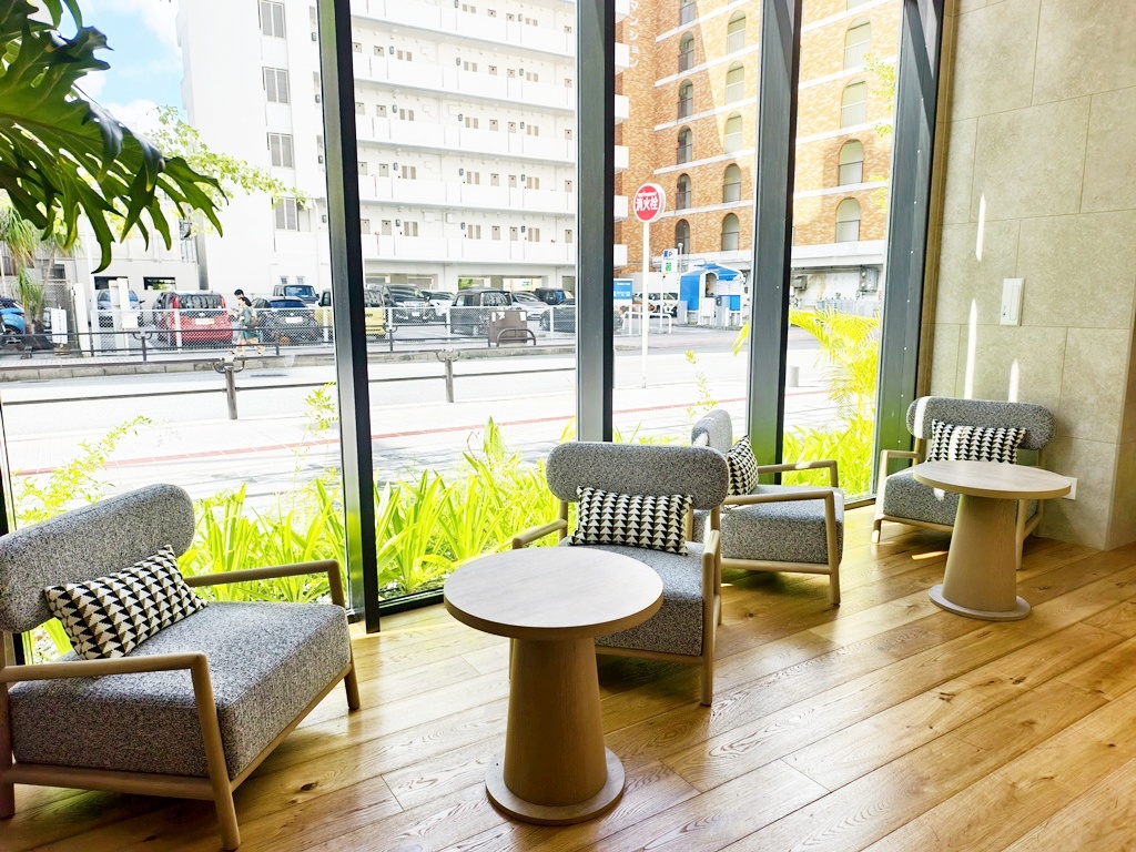 THE NEST那覇|鄰近沖繩旭橋單軌站 泳池酒吧免費飲料無限供應 THE NEST那覇|鄰近沖繩旭橋單軌站 泳池酒吧免費飲料無限供應