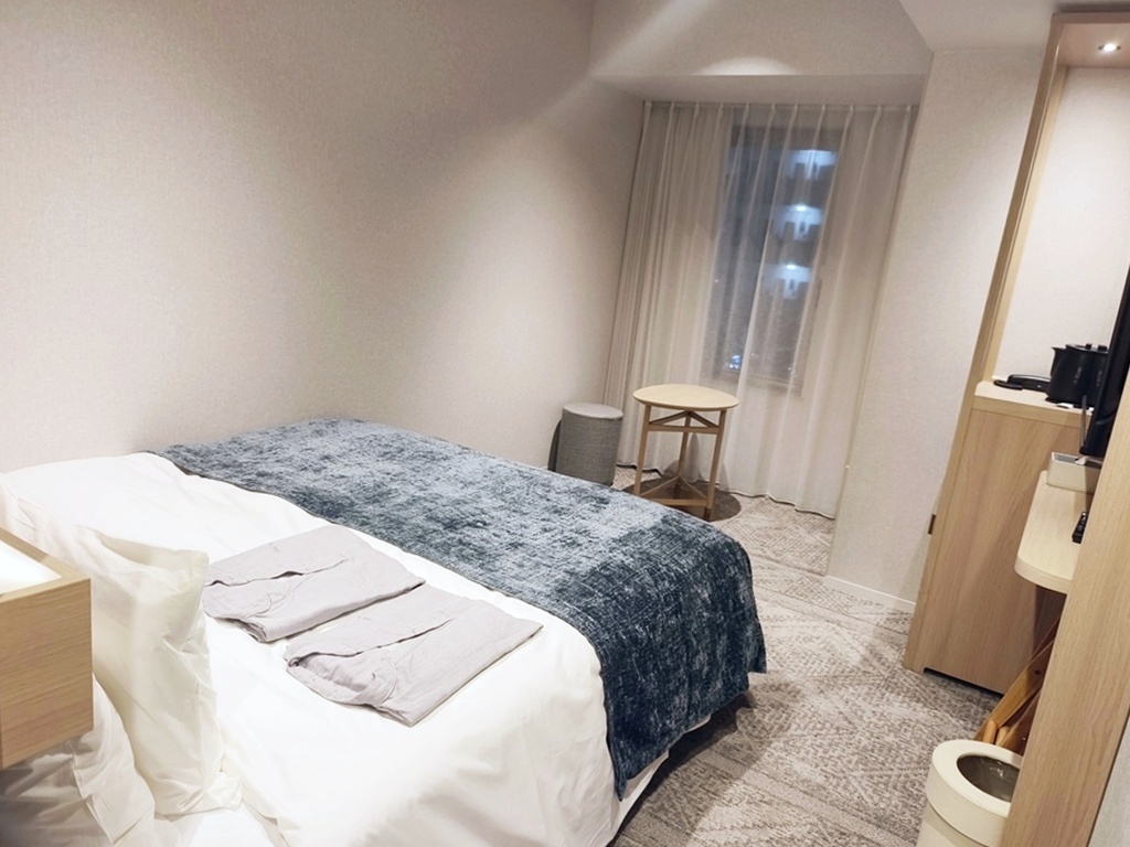 THE NEST那覇|鄰近沖繩旭橋單軌站 泳池酒吧免費飲料無限供應 THE NEST那覇|鄰近沖繩旭橋單軌站 泳池酒吧免費飲料無限供應