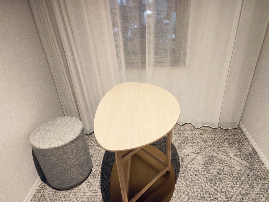 THE NEST那覇|鄰近沖繩旭橋單軌站 泳池酒吧免費飲料無限供應 THE NEST那覇|鄰近沖繩旭橋單軌站 泳池酒吧免費飲料無限供應