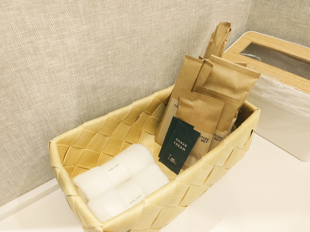 THE NEST那覇|鄰近沖繩旭橋單軌站 泳池酒吧免費飲料無限供應 THE NEST那覇|鄰近沖繩旭橋單軌站 泳池酒吧免費飲料無限供應