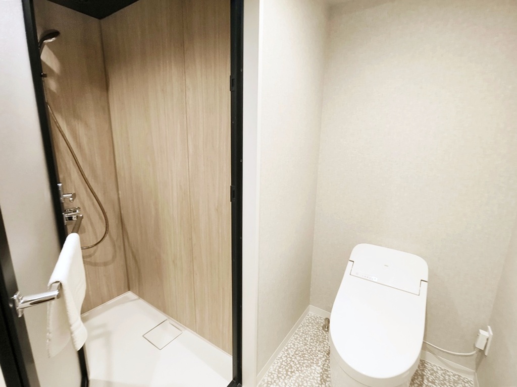 THE NEST那覇|鄰近沖繩旭橋單軌站 泳池酒吧免費飲料無限供應 THE NEST那覇|鄰近沖繩旭橋單軌站 泳池酒吧免費飲料無限供應