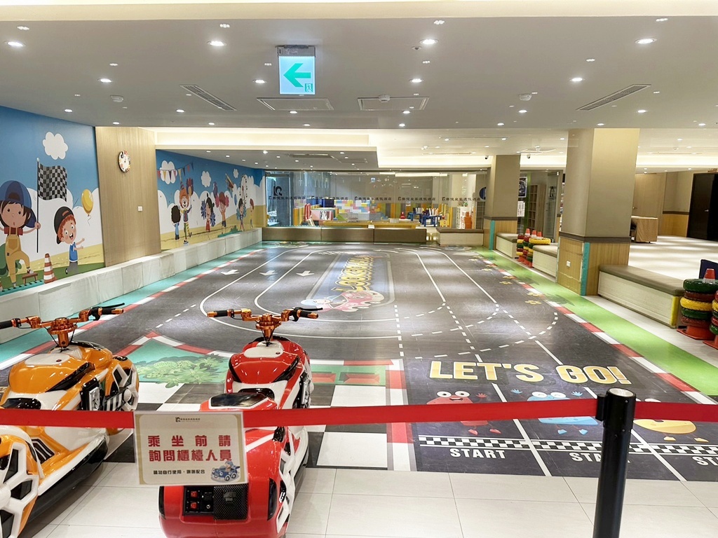 嘉義樂億皇家渡假飯店|超狂專案又來啦!四人家庭房一泊一食只要 $2980 起、再送超多贈品!! 嘉義樂億皇家渡假飯店|超狂專案又來啦!四人家庭房一泊一食只要 $2980 起、再送超多贈品!!