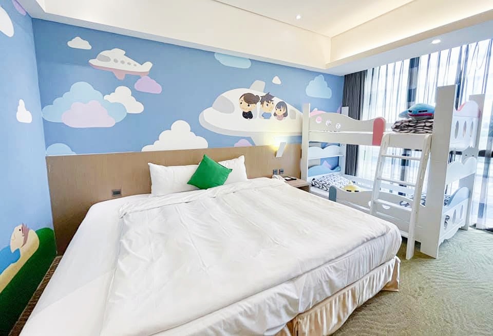 嘉義樂億皇家渡假飯店|超狂專案又來啦!四人家庭房一泊一食只要 $2980 起、再送超多贈品!! 嘉義樂億皇家渡假飯店|超狂專案又來啦!四人家庭房一泊一食只要 $2980 起、再送超多贈品!!