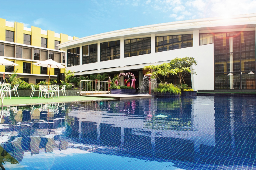 嘉義樂億皇家渡假飯店|超狂專案又來啦!四人家庭房一泊一食只要 $2980 起、再送超多贈品!! 嘉義樂億皇家渡假飯店|超狂專案又來啦!四人家庭房一泊一食只要 $2980 起、再送超多贈品!!