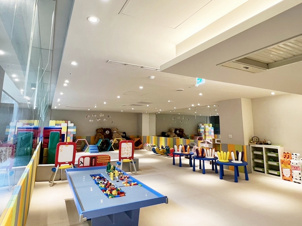 嘉義樂億皇家渡假飯店|超狂專案又來啦!四人家庭房一泊一食只要 $2980 起、再送超多贈品!! 嘉義樂億皇家渡假飯店|超狂專案又來啦!四人家庭房一泊一食只要 $2980 起、再送超多贈品!!