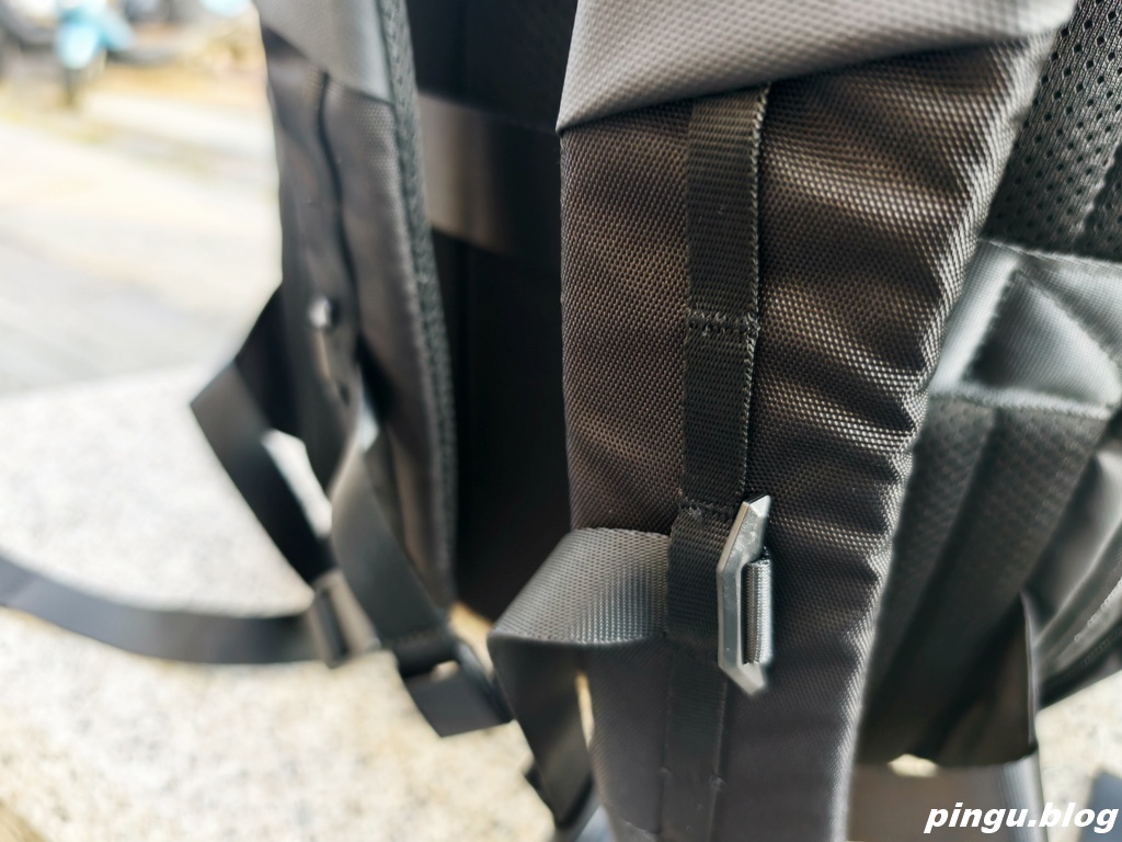 Targus電腦包｜16” Pro-Tek® Tech Backpack 分隔、保護、背負舒適三者一次到位