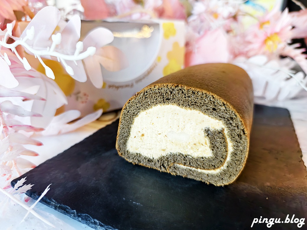 MT甜新品|焦糖香蕉焙茶生乳捲 層層堆疊的成熟系甜點 從焙茶到焦糖的完美平衡 MT甜新品|焦糖香蕉焙茶生乳捲 層層堆疊的成熟系甜點 從焙茶到焦糖的完美平衡