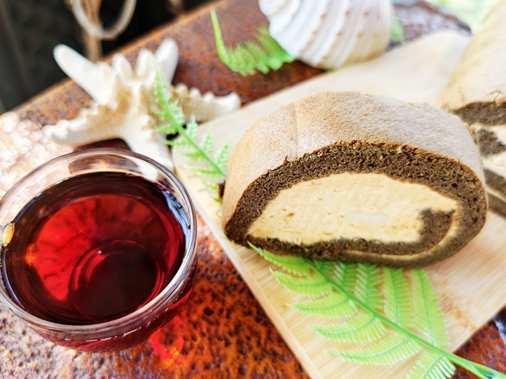 MT甜新品|焦糖香蕉焙茶生乳捲 層層堆疊的成熟系甜點 從焙茶到焦糖的完美平衡 MT甜新品|焦糖香蕉焙茶生乳捲 層層堆疊的成熟系甜點 從焙茶到焦糖的完美平衡