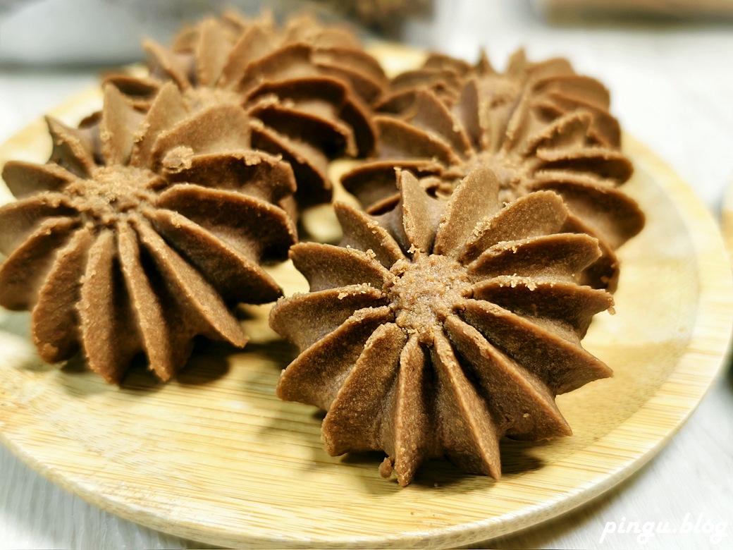 台灣女神禮盒｜大甲伴手禮推薦 手工厚蛋捲＋法式輕曲奇＋精品咖啡 一盒搞定送禮體面度