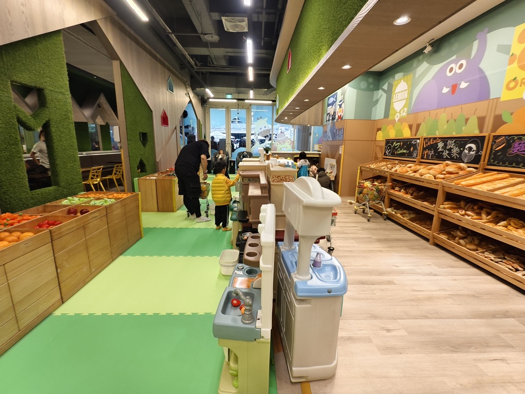 遊戲愛樂園台中米平方店|主題公園店 吃喝玩一站搞定的室內樂園 台中親子放電的好去處 遊戲愛樂園台中米平方店|主題公園店 吃喝玩一站搞定的室內樂園 台中親子放電的好去處