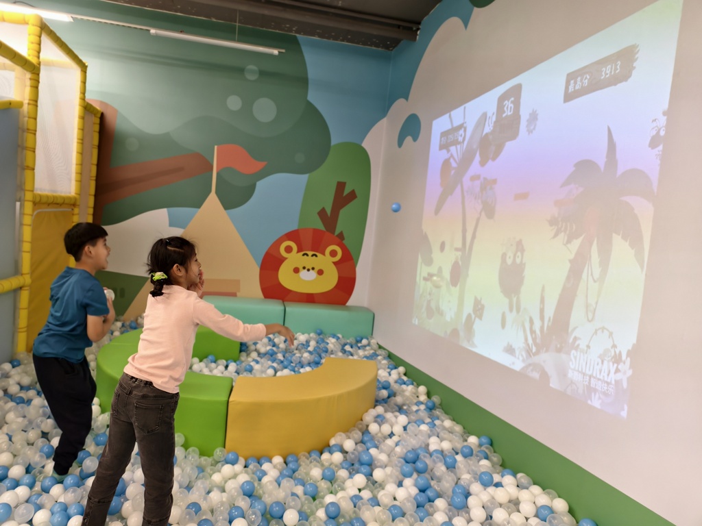 遊戲愛樂園台中米平方店|主題公園店 吃喝玩一站搞定的室內樂園 台中親子放電的好去處 遊戲愛樂園台中米平方店|主題公園店 吃喝玩一站搞定的室內樂園 台中親子放電的好去處