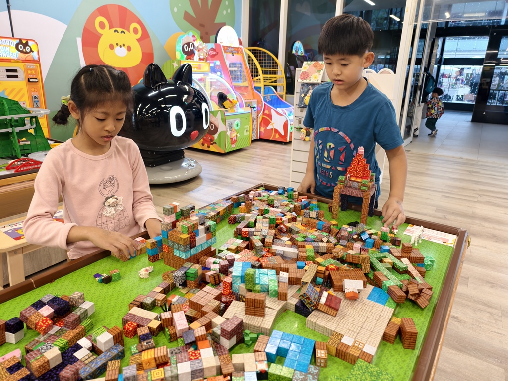 遊戲愛樂園台中米平方店｜主題公園店 吃喝玩一站搞定的室內樂園 台中親子放電的好去處